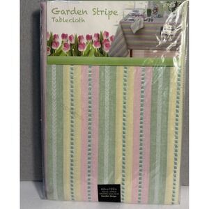 Bed Bath And Beyond Oblong 60in X 102 in Cotton Blend Tablecloth Garden Stripe